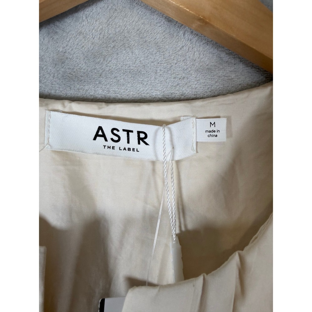 New ASTR The Label Pleated Puff Sleeve Top Medium Off White Tie Front Boho - Picture 5 of 10